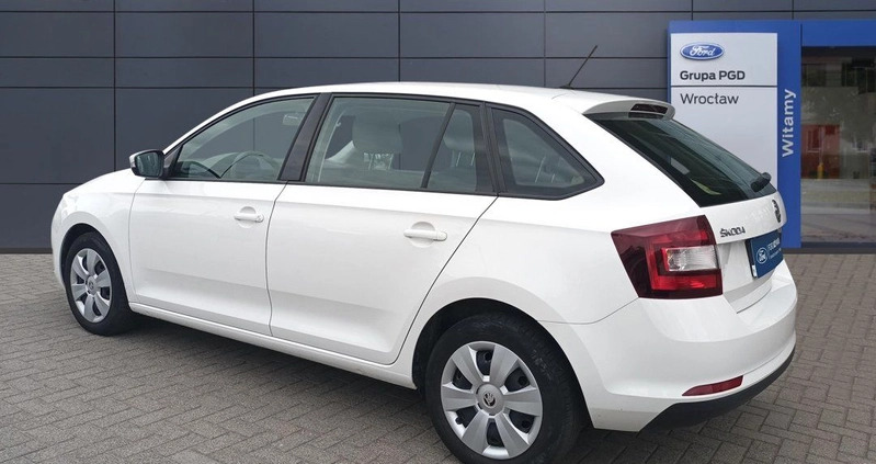 Skoda RAPID cena 38000 przebieg: 79998, rok produkcji 2018 z Białogard małe 154